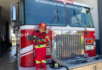 Panchito cumple su sueño de ser Bombero por un día