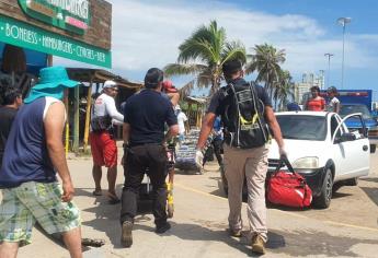 En tan solo un día, rescatan a 5 personas de ahogarse en playas de Mazatlán