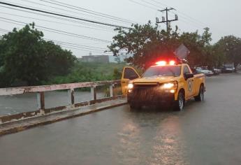 Inundaciones en Mazatlán ocasionan el cierre de cuatro avenidas