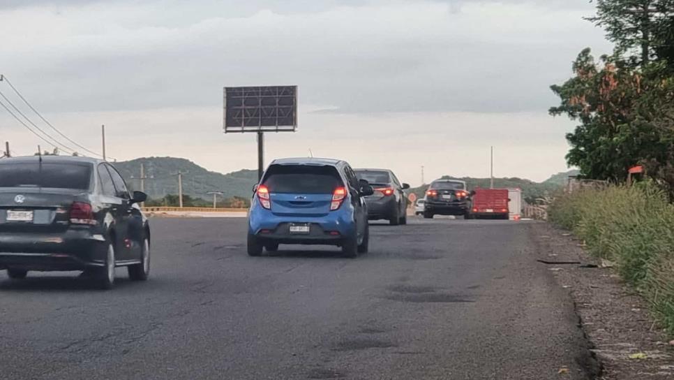 Presunto indigente resulta herido al ser atropellado sobre la Maxipista en Quilá