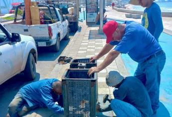 Para mejorar la imagen turística de Mazatlán, retiran mobiliario deteriorado del malecón