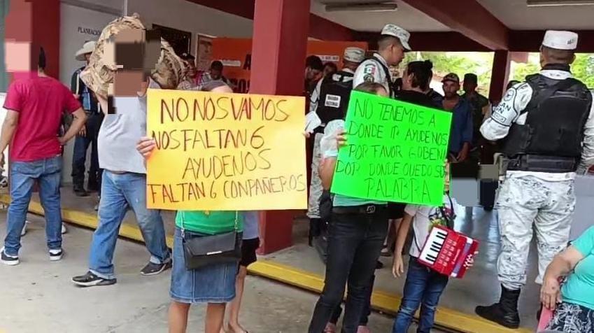 «No nos vamos, nos faltan seis»: familias se niegan a abandonar a albergue en Guamúchil