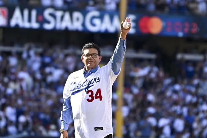 ¡Día histórico! Dodgers inmortaliza a Fernando «Toro» Valenzuela