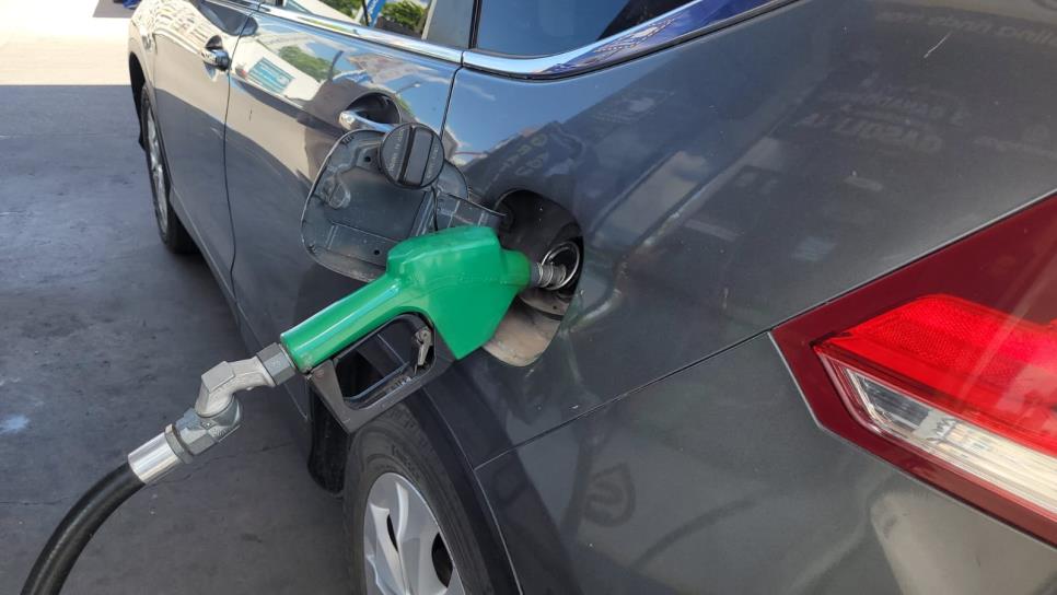 Gasolina regular alcanza los 24.99 pesos por litro en Los Mochis