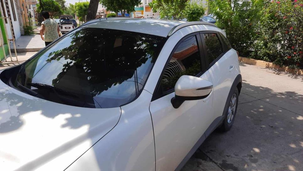 Multan con $600 a automovilistas que se niegan a quitar polarizado en Mazatlán