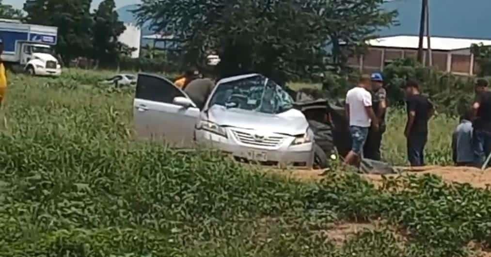 Se abre circulación de la Maxipista tras accidente entre un tráiler y un sedán en Culiacán