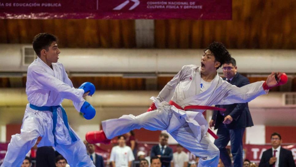 Doce sinaloenses van a Panamericano de Karate en Santiago de Chile