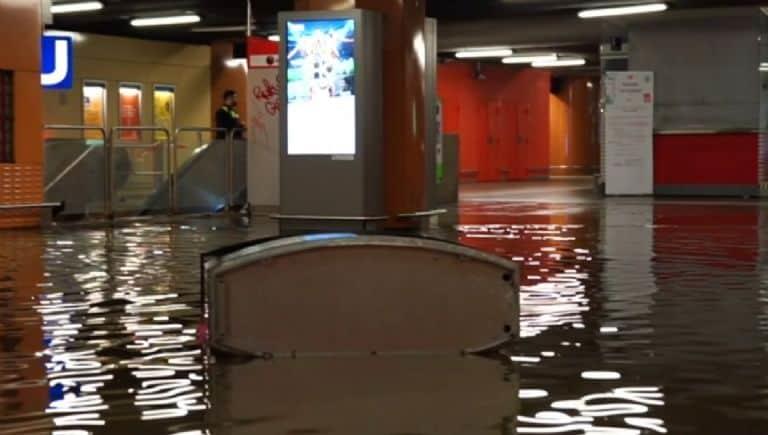 Fuertes lluvias causan caos en el aeropuerto de Frankfurt | VIDEO