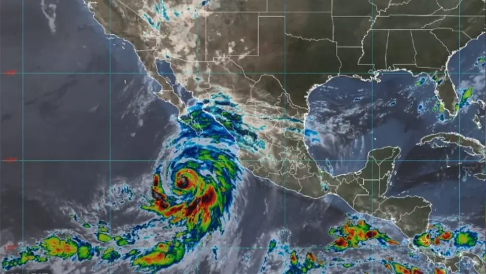 Huracán «Hilary» cerca de las costas mexicanas. Fuente: Cortesía.