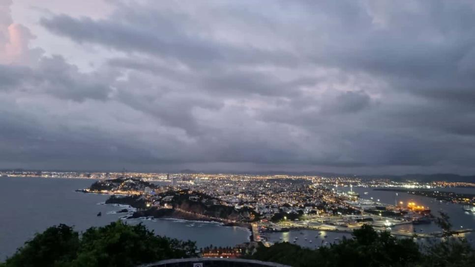 Huracán Hilary aumenta probabilidad de lluvias para Sinaloa durante esta tarde-noche