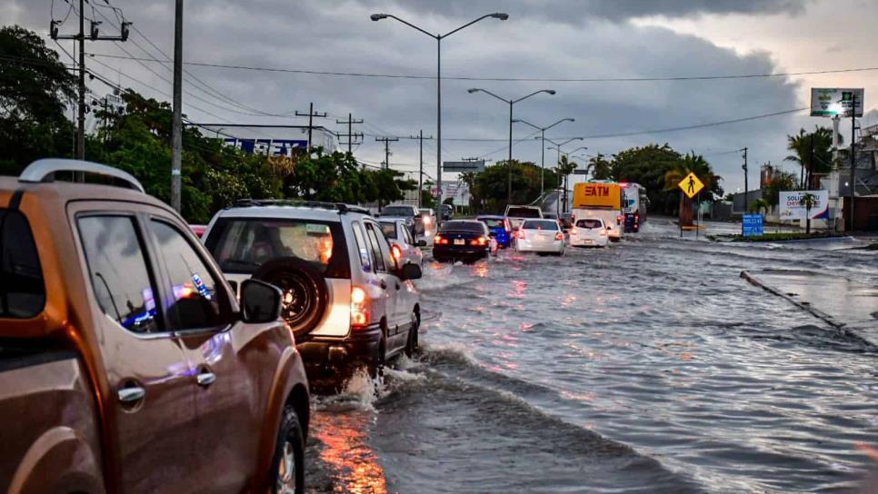 Desprendimientos nubosos del huracán Hilary generarán lluvias durante la noche-madrugada