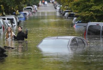 La tormenta tropical «Hilary» destroza California, Estados Unidos | VIDEO