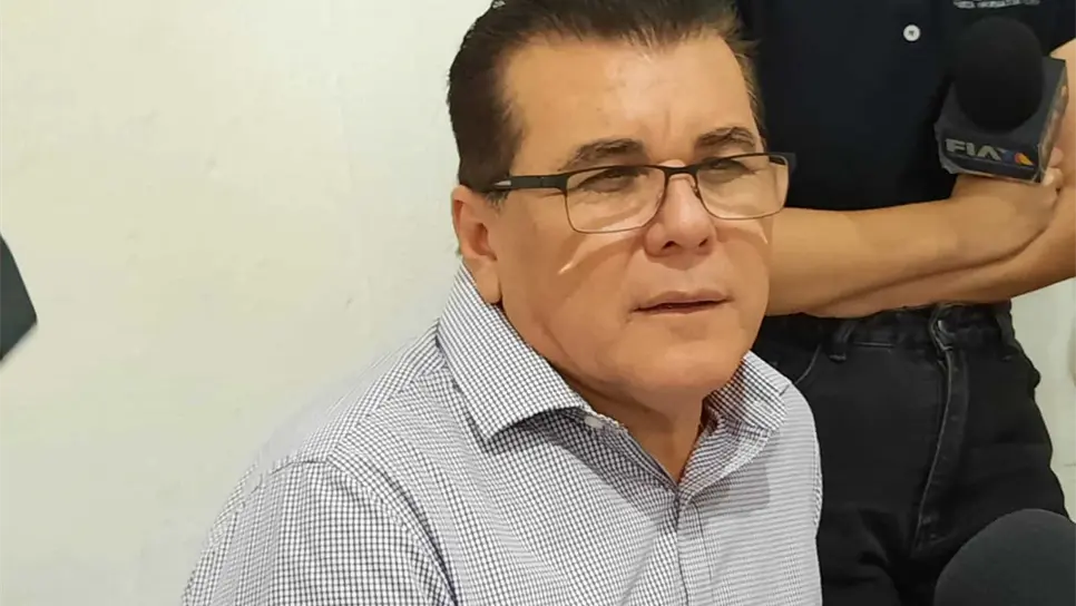 «Que se olviden de mí, yo no me destapo»: alcalde de Mazatlán