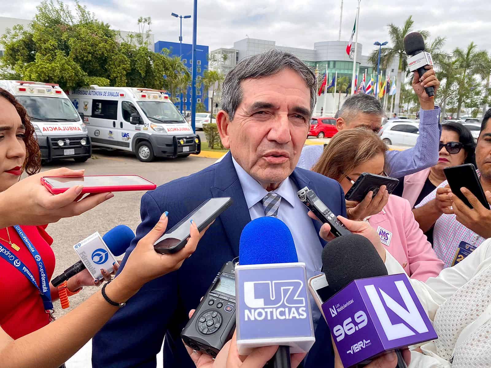 Cuén se solidariza con Rector de la UAS tras ser vinculado a proceso