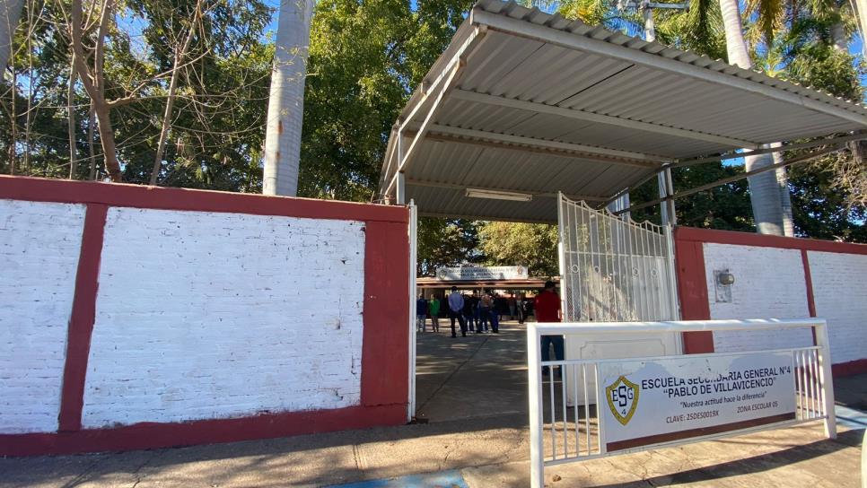 Rocha Moya pide a padres no pagar cuotas «voluntarias» en escuelas públicas de Sinaloa