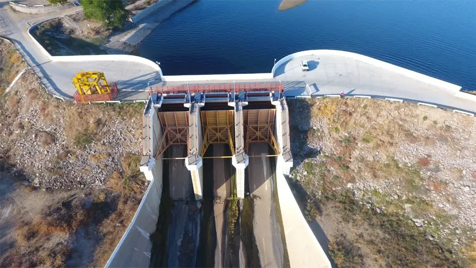 La cantidad de agua en las presas sinaloenses plantea desafíos significativos para la región. FOTO: Archivo/LuzNoticias.