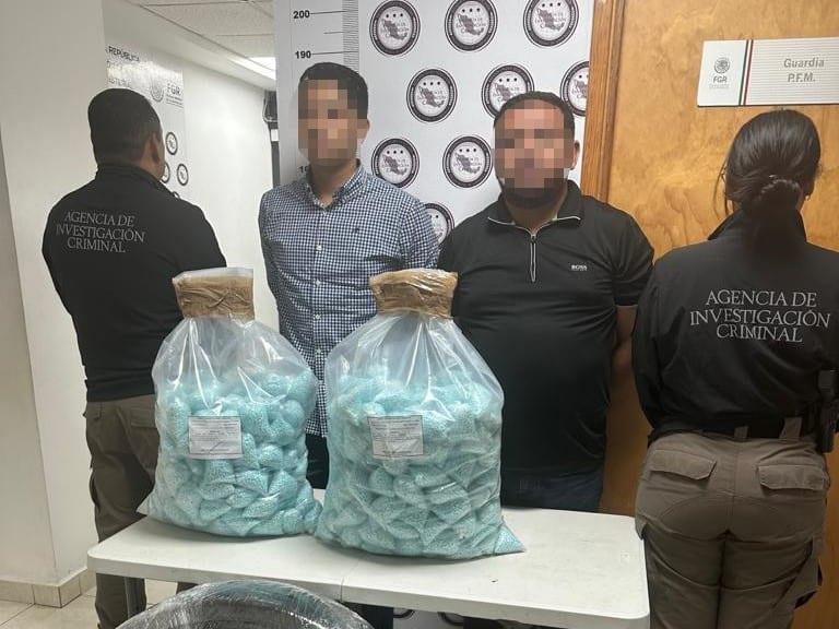 FGR encuentra el «clavo» en la extra de una camioneta: asegura 350 mil pastillas de fentanilo en Ahome FGR encuentra el «clavo» en la extra de una camioneta: asegura 350 mil pastillas de fentanilo en Ahome