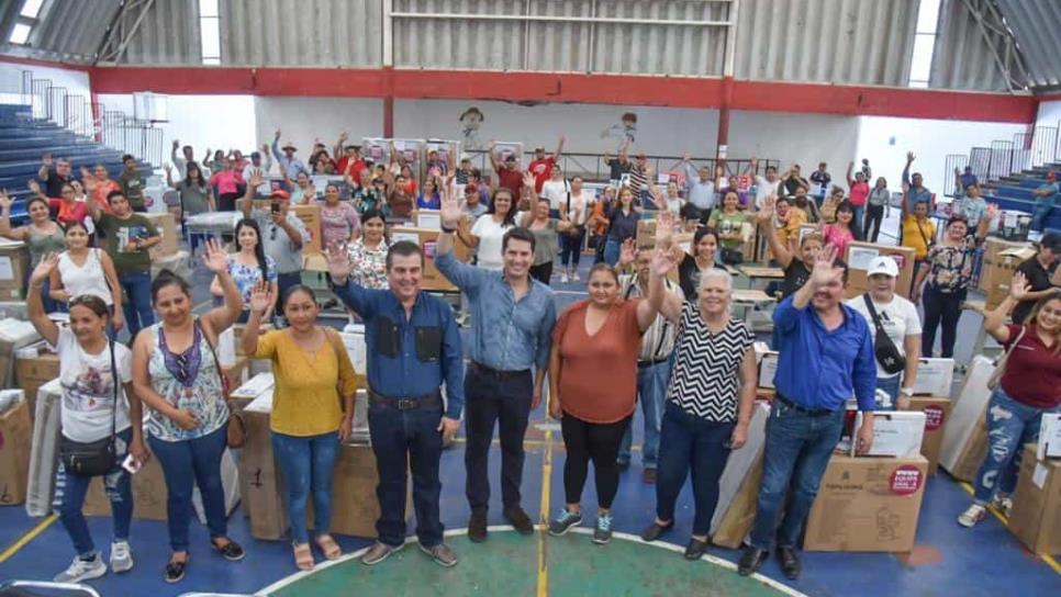 «Equipa Sinaloa» apoya a 80 familias ahomenses para emprender