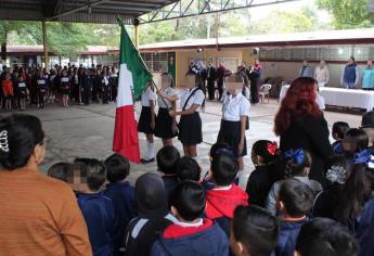 Exigen pago de mil 100 pesos por reinscribir a alumnos de primaria en Los Mochis