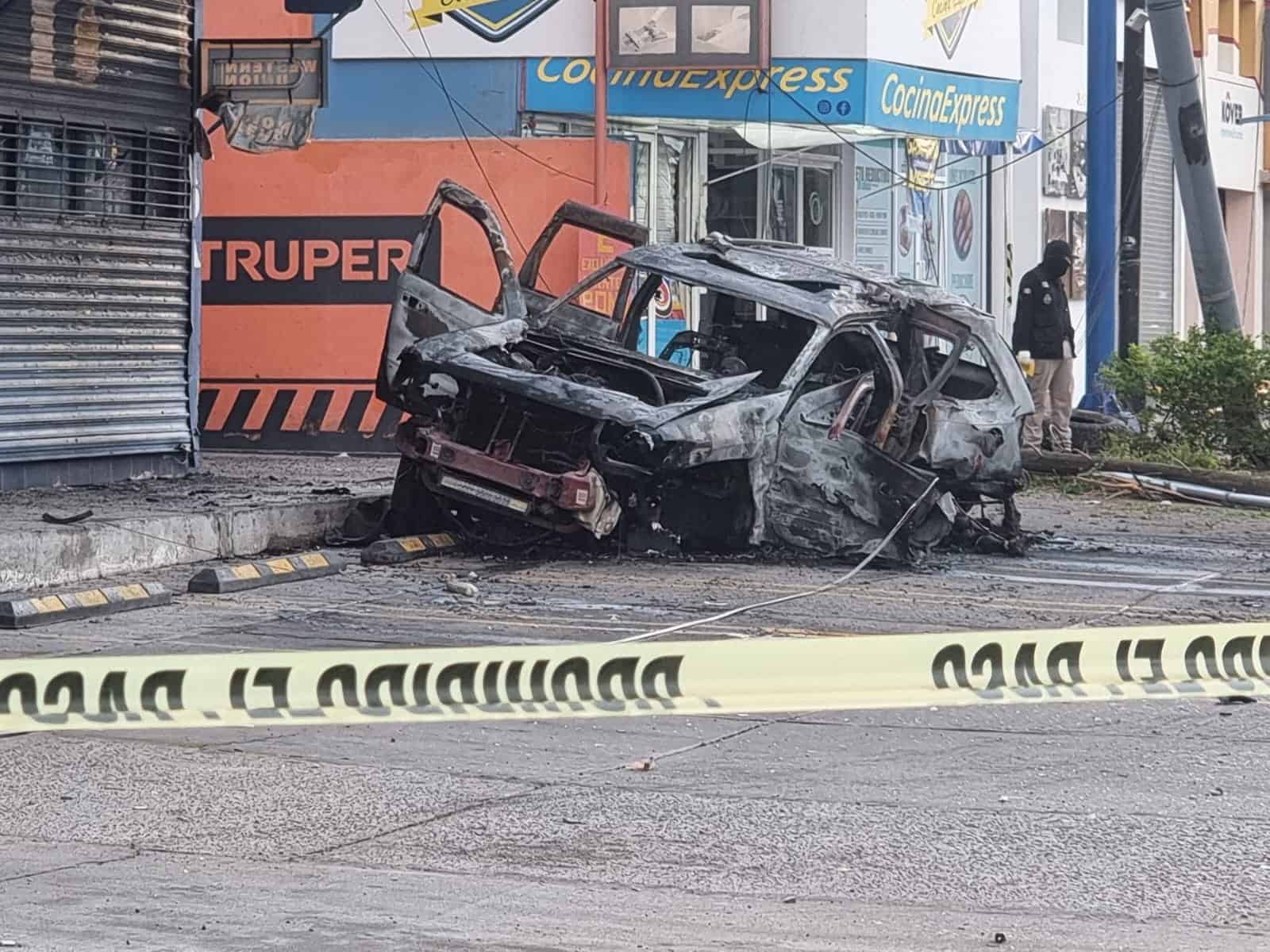 Tenía 20 años la mujer que murió calcinada en camioneta Cherokee en Culiacán