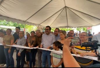 Para acabar con el rezago, Gámez Mendívil y Rocha Moya inauguran calles en la colonia Buenos Aires, en Culiacán