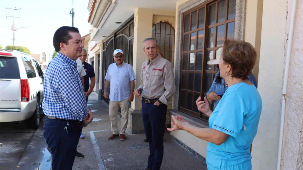 Alcalde de Ahome se compromete a rehabilitar drenaje en sector Las Hadas