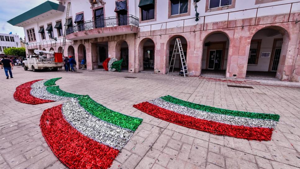 ¡Afinan detalles! Dan mantenimiento al palacio municipal de Mazatlán previo a las fiestas patrias