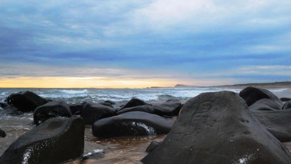 Las Labradas, el impresionante sitio arqueológico a la orilla del mar