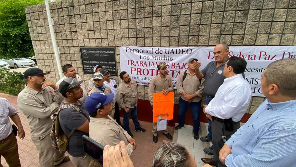 Personal de la UAdeO Los Mochis exige bases justas; trabajan bajo protesta