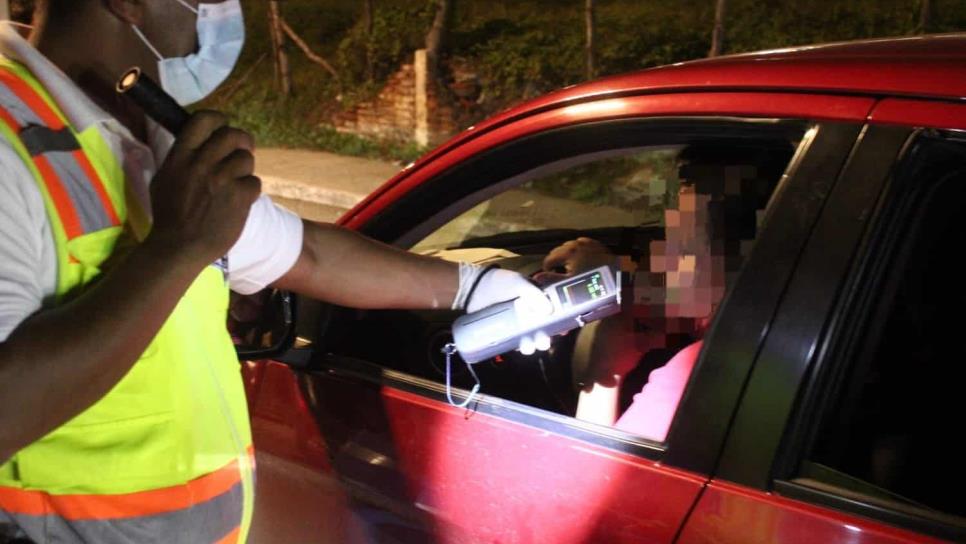 Sanciona a 69 conductores por dar positivo en examen de alcoholimetría