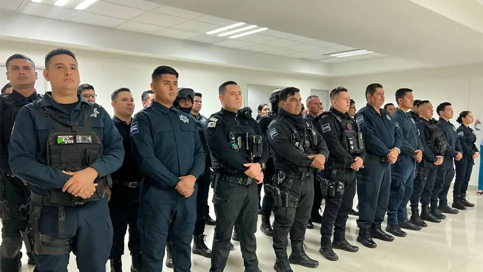 Los elementos policiales pueden seguir ascendiendo de puesto. FOTO: Luz Noticias