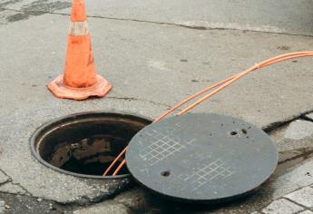 Encuentran sin vida a hombre en una coladera cerca de Ciudad Universitaria