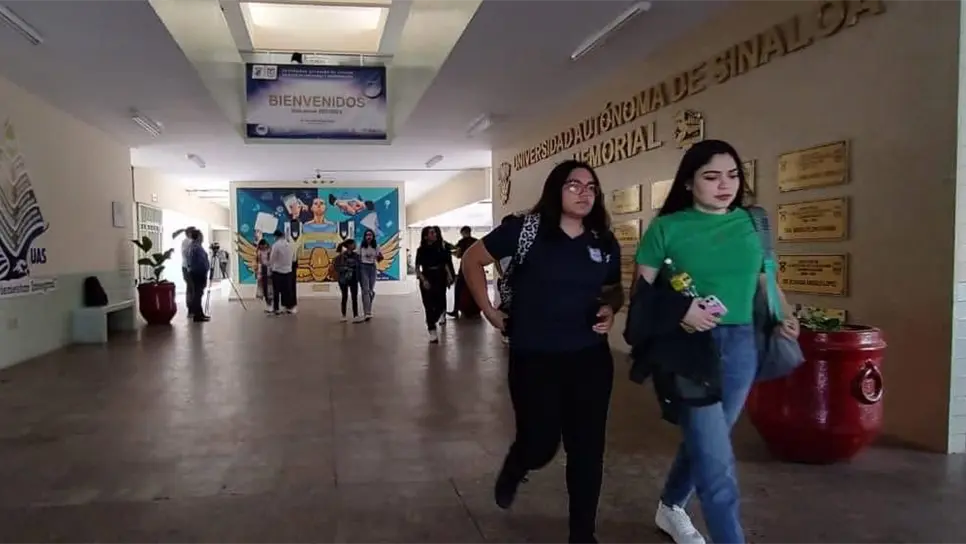 La UAS suspendió clases en el turno matutino por pronóstico de lluvias.