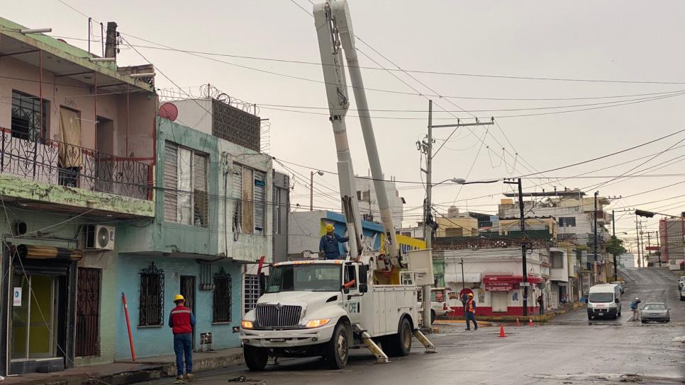 En unas horas queda restablecida al 100 % la electricidad en colonias de Mazatlán: alcalde