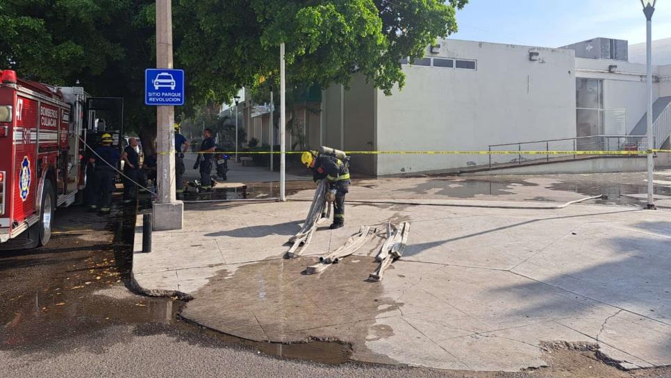 Conato de incendio moviliza a cuerpos de auxilio a una bodega en Culiacán