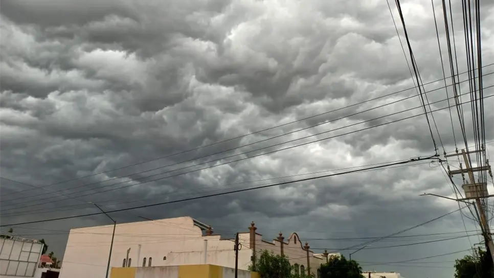 Las celdas de tormenta en Culiacán. FOTO: Luz Noticias