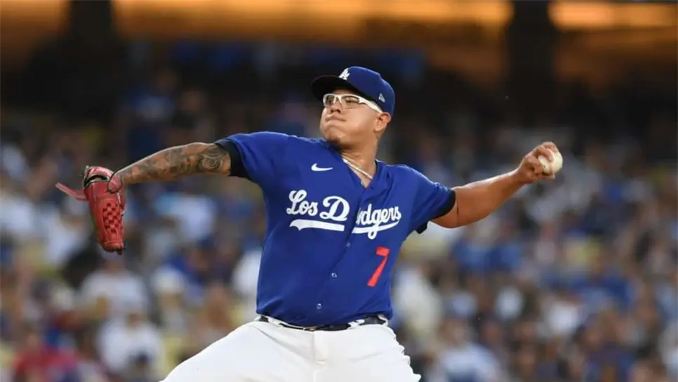 Es probable que Julio Urías no lance en la MLB en el 2023 y en el 2024. FOTO: Cortesía/Instagram/MLBMexico.