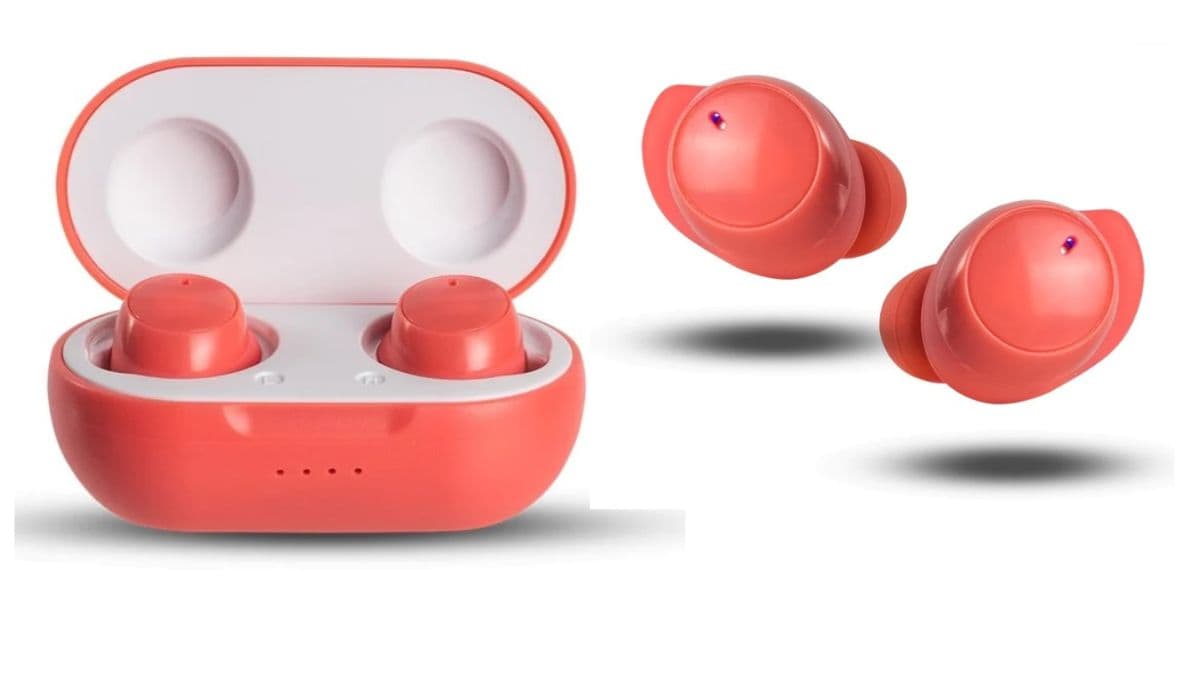 Los audífonos STF, marcha china, ofrecen buena calidad de audio.