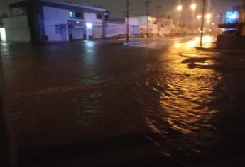 Se registra intensa tormenta eléctrica en Mazatlán; hay encharcamientos y apagones