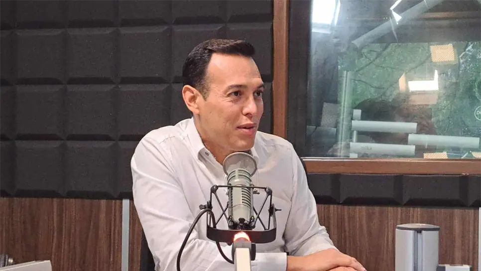 Jesús Ibarra en el estudio de Luz Noticias. FOTO: Eduardo Bórquez