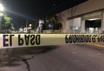 Con radios fajados dejan a hombre sin vida afuera del IMSS en Culiacán
