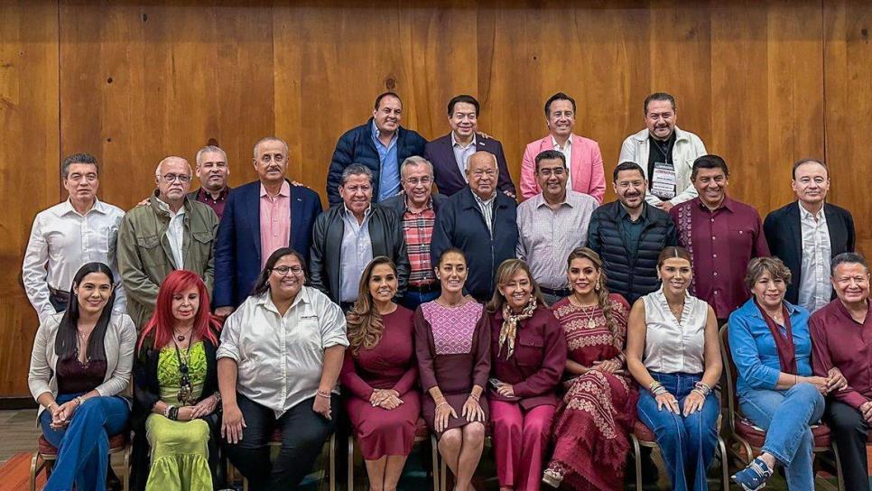Rocha Moya y otros gobernadores se reúnen con Claudia Sheimbaum antes de la entrega de constancia Rocha Moya y otros gobernadores se reúnen con Claudia Sheimbaum antes de la entrega de constancia