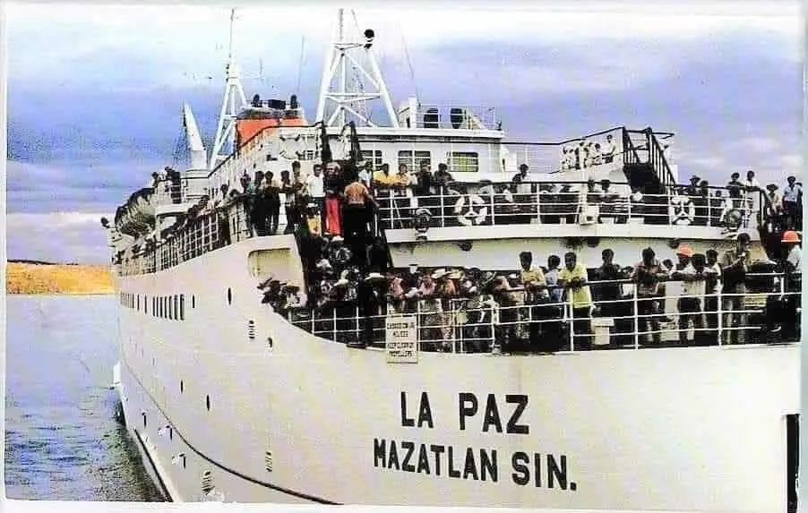 La Paz, uno de los transbordadores más recordados de la ruta del Mar de Cortés.  FOTOS: Historias y Remembranzas de Baja California.