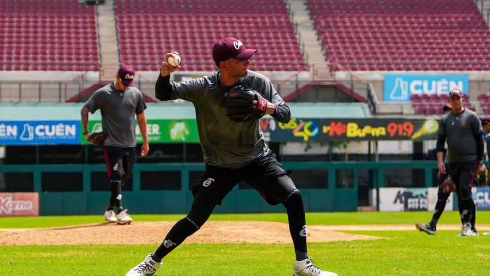 Edgar Arredondo y Emanuel Ávila reportan con Tomateros de Culiacán