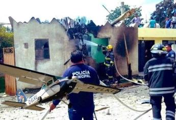Avioneta se estrella contra vivienda en Puebla y deja a tres personas muertas | VIDEO