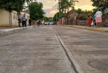 Inauguran pavimentación de calle en la colonia El Vallado, en Culiacán