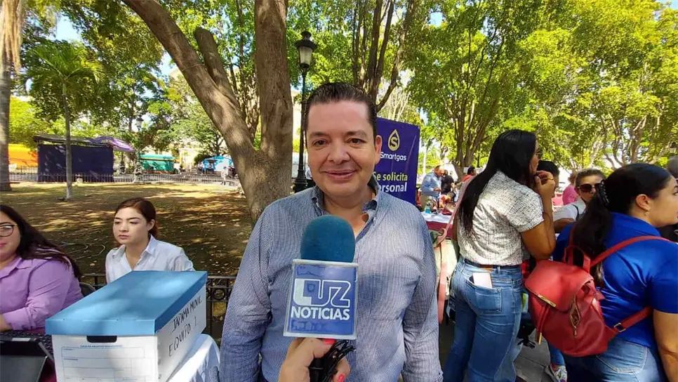 Bernardo Cárdenas Soto atendiendo a Luz Noticias. FOTO: Luz Noticias