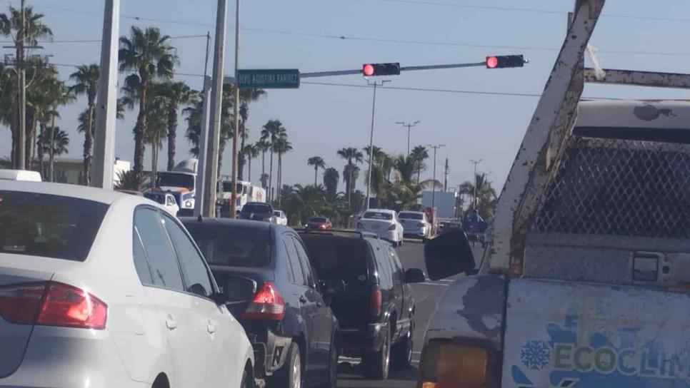 Ponen en marcha 5 nuevos semáforos en Los Mochis Ponen en marcha 5 nuevos semáforos en Los Mochis