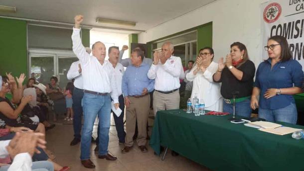 Campesinos ratifican liderazgo de Miguel Angel López Miranda