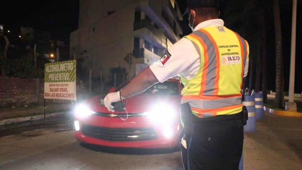 Sancionan a 61 conductores por manejar en estado etílico en Mazatlán